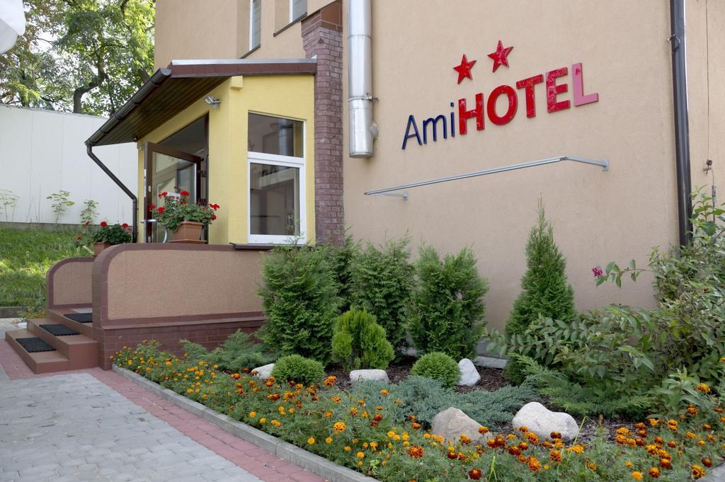 Ami