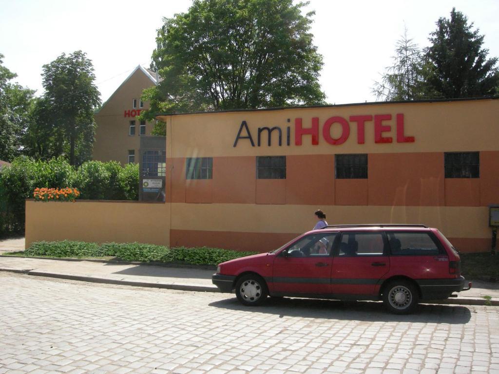 Hotel Ami 2*