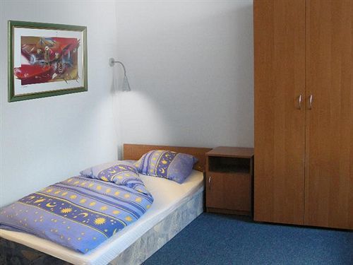 Hotel Ami 2*